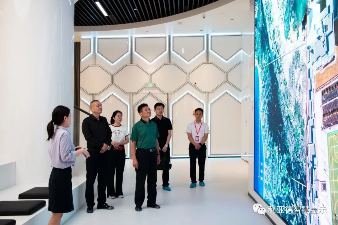 安徽省科技馆馆长方波一行莅临环亚集团南方总部旅行调研