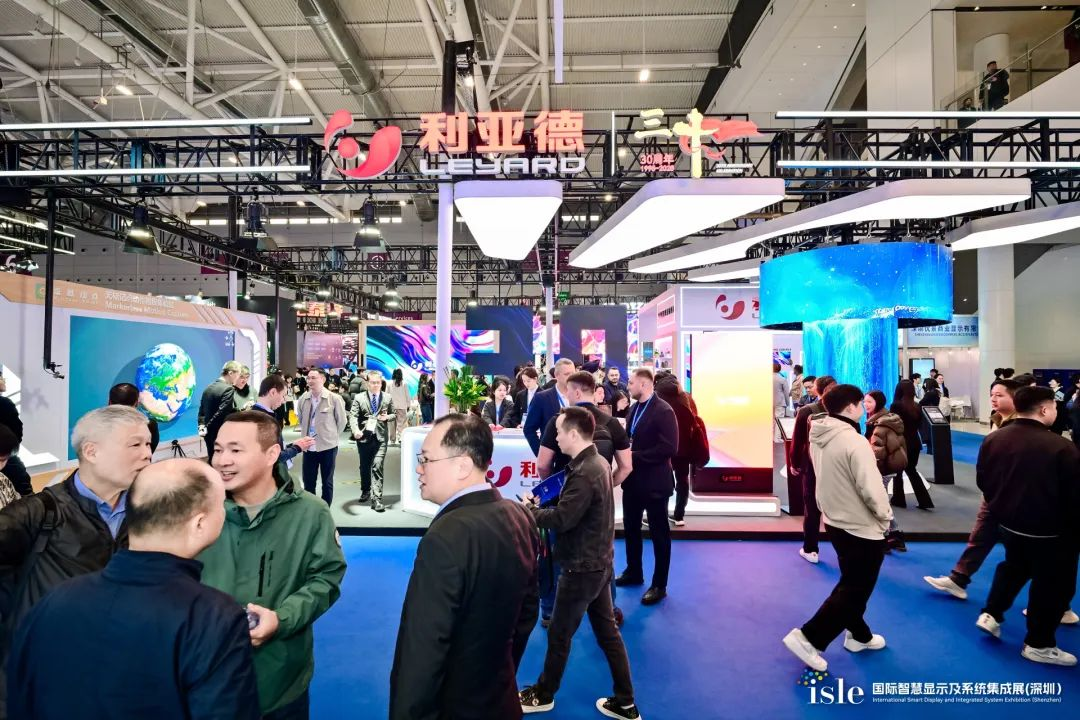 创显视界，智领未来 | 环亚集团闪灼 ISLE 2025，荣耀加冕
