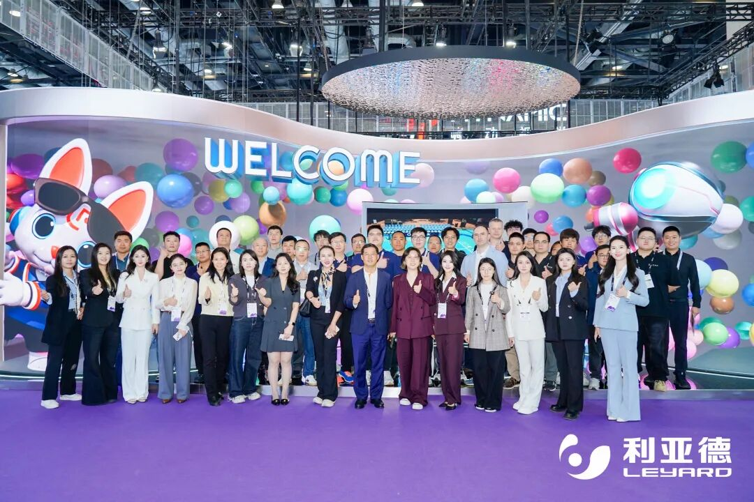环亚集团亮相Infocomm China，以HiMicro与全场景AI重构视听新生态